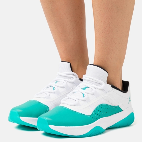 Jordans - Picture 5 of 17